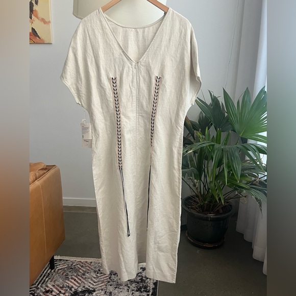 IFWTO Crochet-Band Cinched Dress by Evan Ducharme - Picture 6 of 7